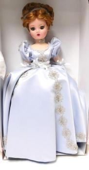 Madame Alexander - Royal Splendor Cissy - Doll (Paris Fashion Doll Festival)